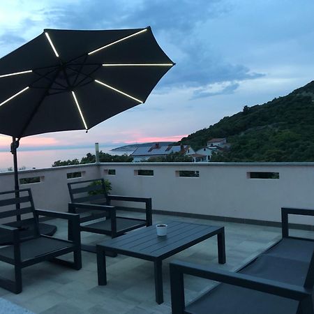 Apartmani Ivana Đảo Đảo Cres Ngoại thất bức ảnh