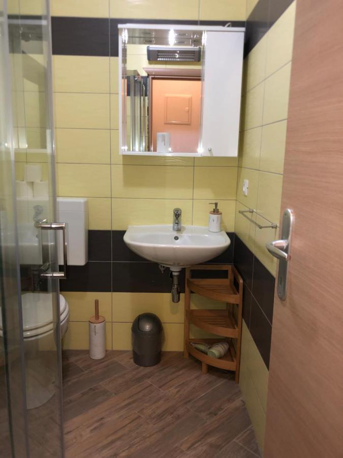 Apartmani Ivana Đảo Đảo Cres Ngoại thất bức ảnh