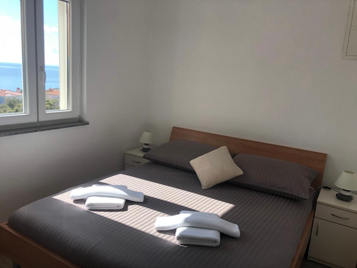 Apartmani Ivana Đảo Đảo Cres Ngoại thất bức ảnh