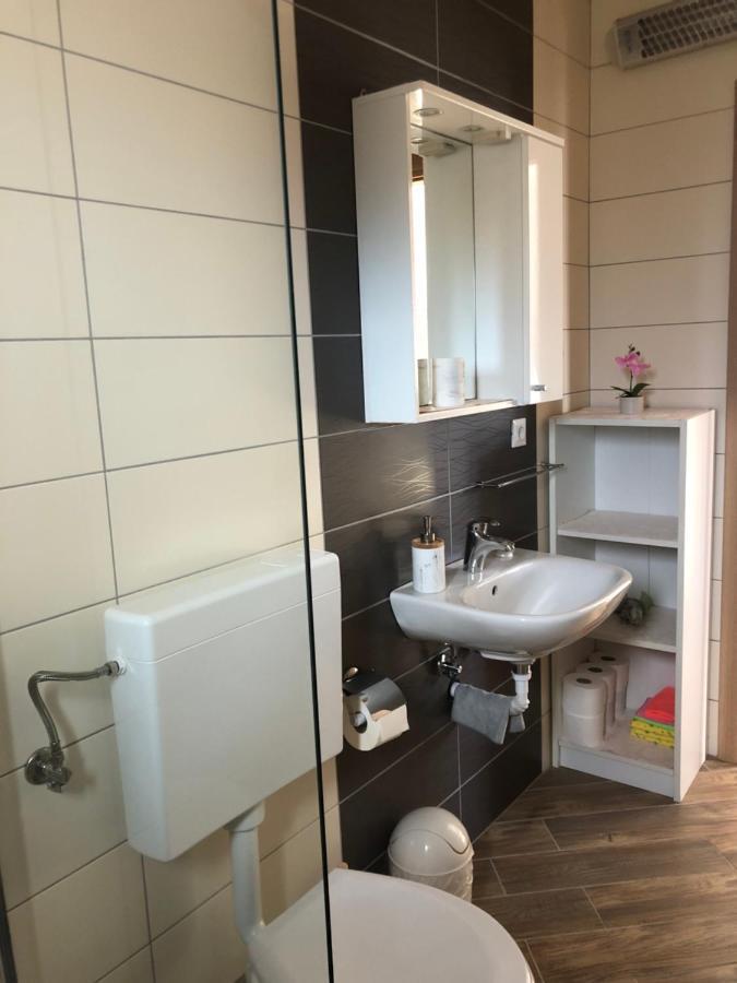Apartmani Ivana Đảo Đảo Cres Ngoại thất bức ảnh