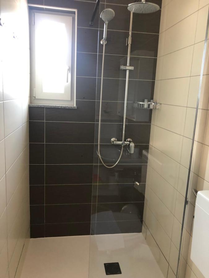 Apartmani Ivana Đảo Đảo Cres Ngoại thất bức ảnh