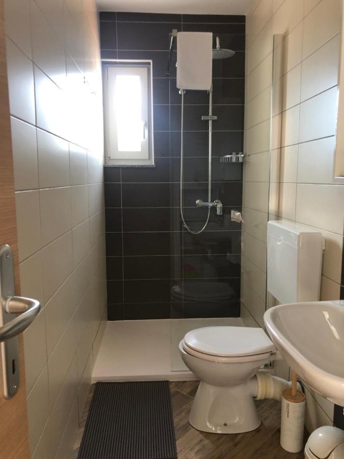 Apartmani Ivana Đảo Đảo Cres Ngoại thất bức ảnh